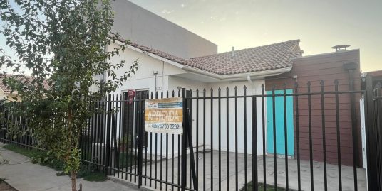 Arriendo casa habitacional en calle Juan Rojas, Villa Parrones del Inca.