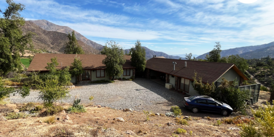 Casa en Condominio Privado con Vista al Valle y la Cordillera