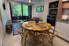 Arriendo de departamento en Pucón con vista al bosque y piscina